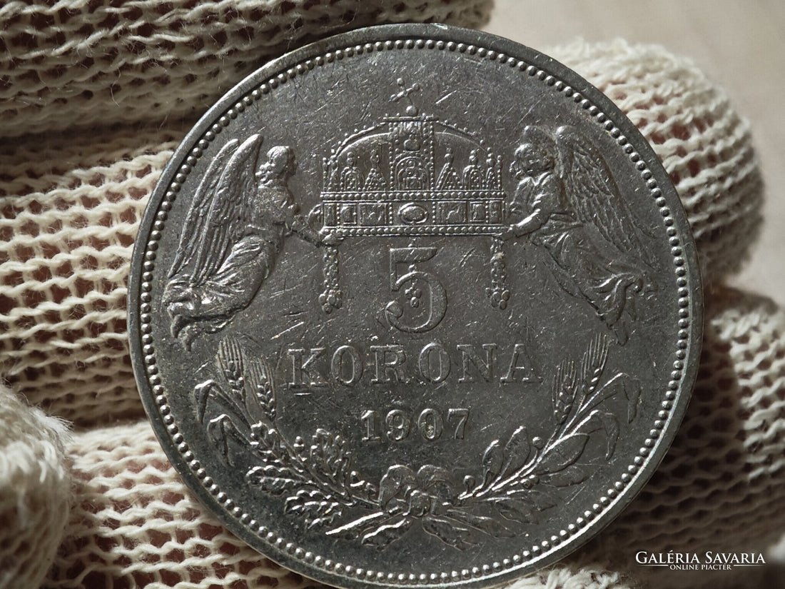 A magyar szent korona a pénzeken – koronázási érmék évszázadokon át